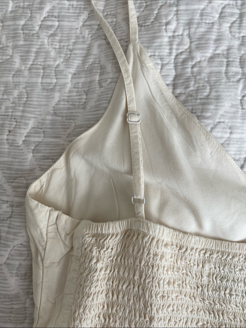 Old Navy Cream Spaghetti-Strap Tiered Camisole - Picture 5 of 5